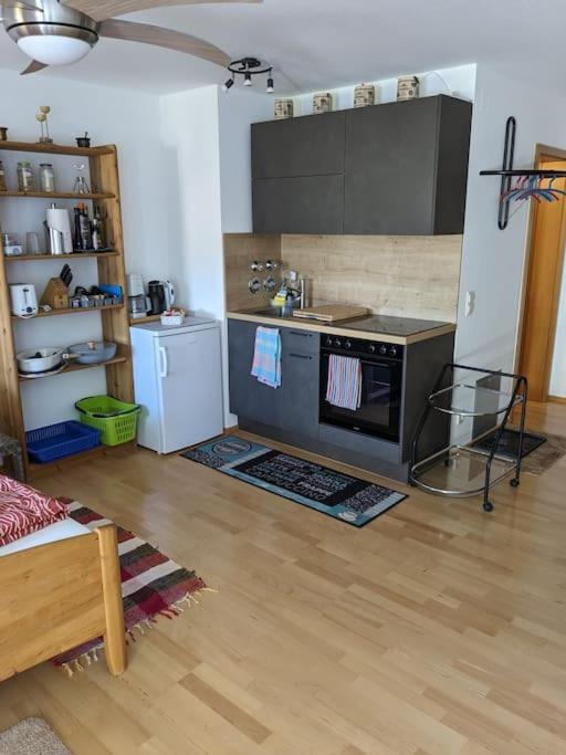 Apartment In ลุดวิกสบูร์ก ภายนอก รูปภาพ